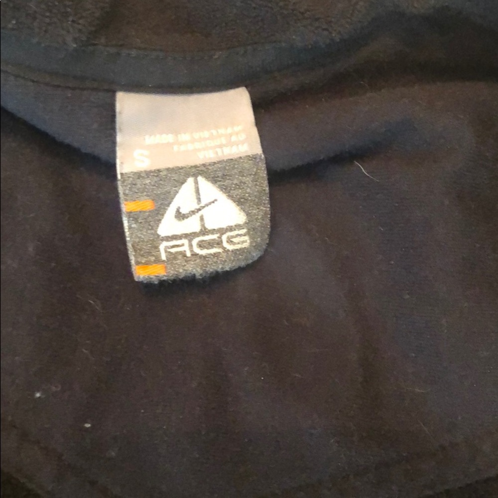 Vest - Picture 2 of 3